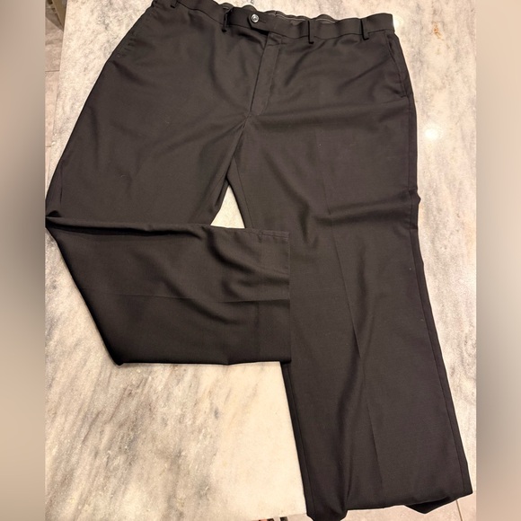 3 pairs of Men's dress (2 Black, 1 khaki) Pants Sz 44x30 - Picture 3 of 10